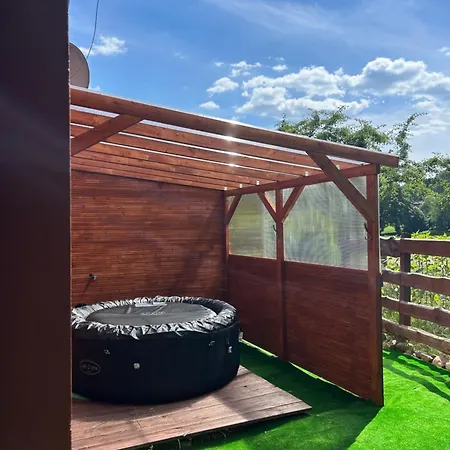 Nad Rzeka Slupia Z Jacuzzi Ferienhaus